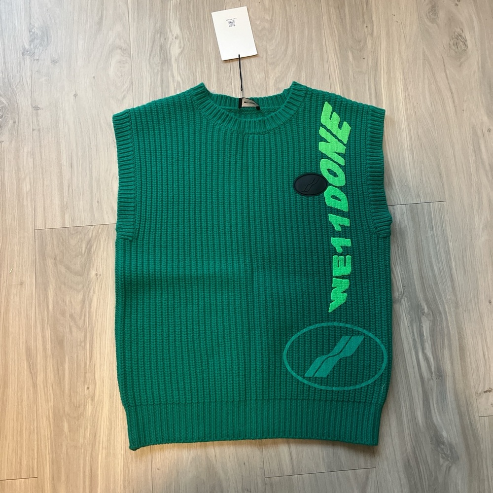 Emerald Green Crewneck Sweater with Graphic Design